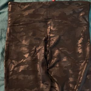Camouflage Spanx leggings